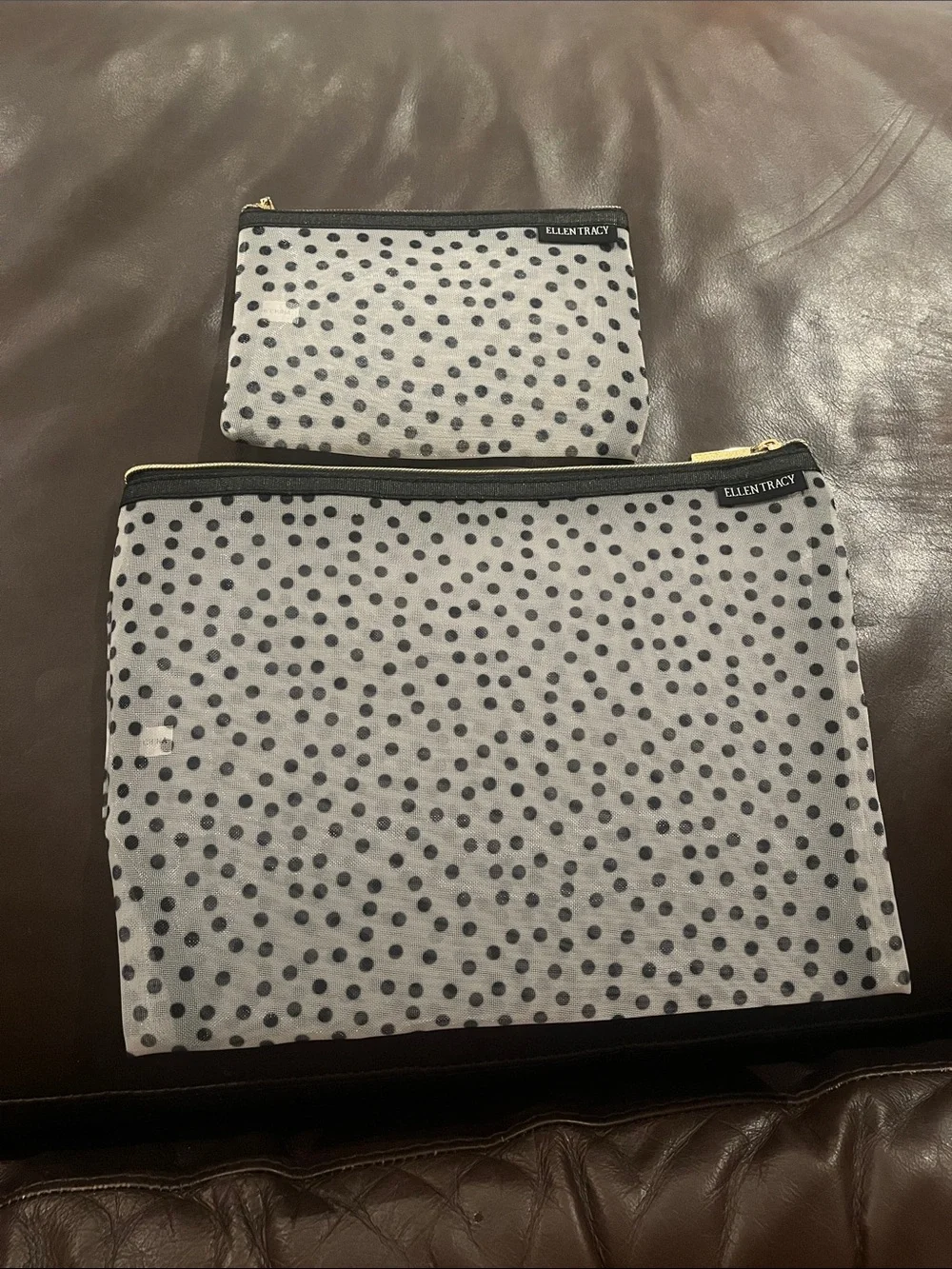 (NWOT) Ellen Tracy 2-Piece Polka Dot Cosmetic Makeup Travel Bag Set
